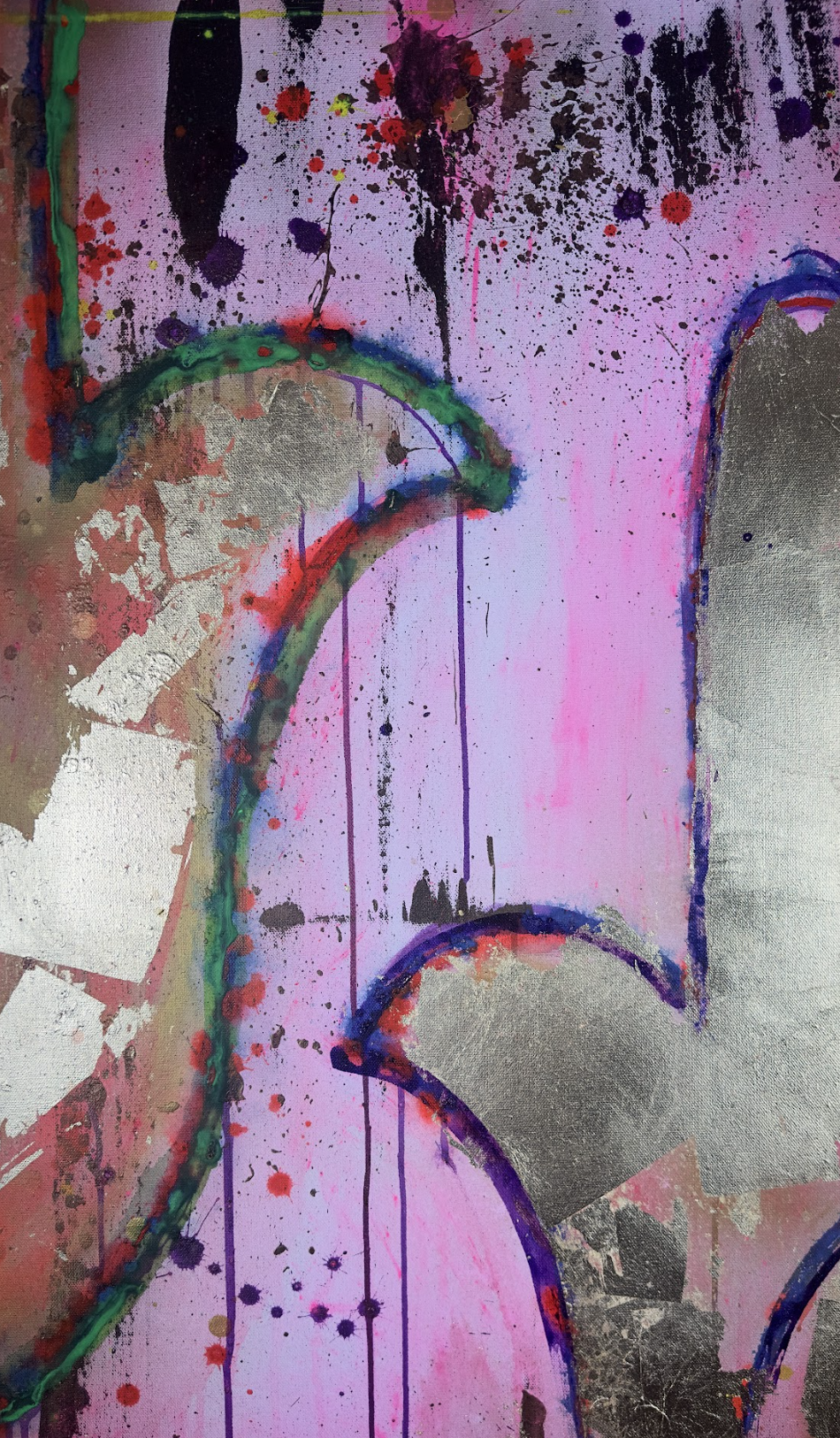 Fluorescent Red Hamsa